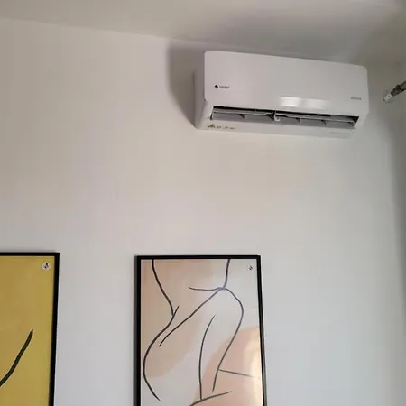 Elegant Kompleksi Magnet Tirana